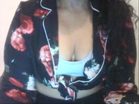 Ik ben een exotische, prachtige Caribische dame met een ongekende passie voor het leven en alles wat erbij komt kijken. Mijn warme uitstraling en sensuele energie zullen je direct betoveren, en ik ben hier om je mee te nemen op een reis van verleiding en plezier.Ben jij op zoek naar een hete, verleidelijke ervaring die je niet snel zult vergeten? Kom dan bij mij, de Caribische stoute dame die weet wat ze doet. Ik combineer de passie van de tropen met een ondeugende flair die jou gegarandeerd in vuur en vlam zal zetten.Met mijn exotische charme, speelse houding en avontuurlijke geest neem ik je mee naar een wereld van plezier en opwinding. Of je nu hebt in een flirterige chat, een uitdagend spel of iets dat je grenzen opzoekt, ik ben hier om jouw verlangens te vervullen.Dus, waar wacht je nog op? Kom bij mij en ontdek de magie van de Cariben, direct vanuit de privacy van jouw scherm. Ik ben klaar om je te verrassen, te prikkelen en je te laten verlangen naar meer. Durf jij het aan?