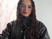 I love to please, follow orders, and smile while I do it.
If you can command firmly and gently, I might get a "good job."
Do you play gently... or on a leash?