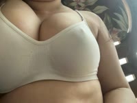 I love camming, exciting people, make cum,