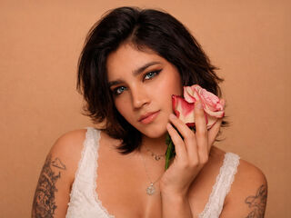 cam slut picture AlexiaBanner