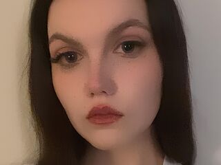 teaser cam BrittaAmrine