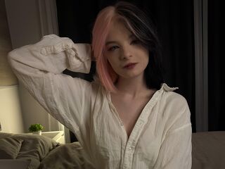 camgirl masturbating ClaudineKrentz