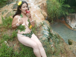 camgirl fingering bald pussy CrystalLara