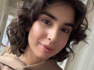 webcam girl LillianKnight