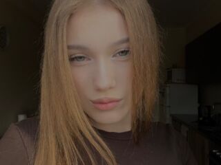 live webcam performer MiaDelicia