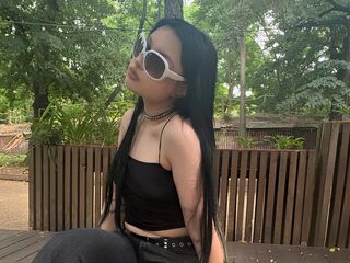 girl nude ShemikaGnerre