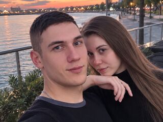 adult couple sexshow LukasAndAnya