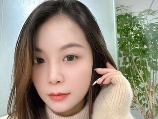 topless webcamgirl AhJing