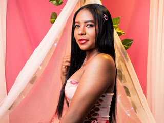 hot livecam AliceBrunett