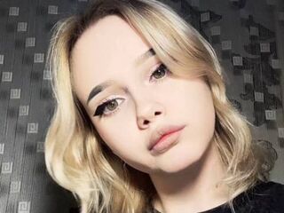 naughty cam girl AlmaLonabaugh