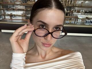 nude webcamgirl AriaMonro