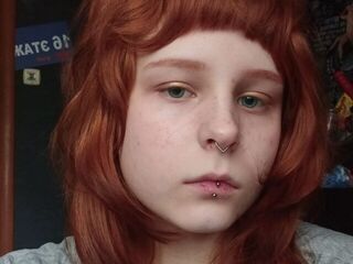 masturbating camgirl AvaMeyer