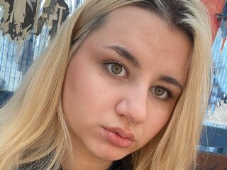 webcamgirl chatroom BarbaraWellsmith