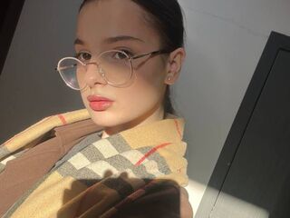 beautiful webcamgirl BarberaMatejek