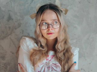 dirty cam show BellaMorley