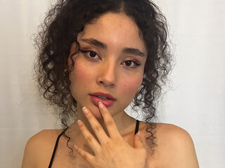 free nude live show BellaVuitton