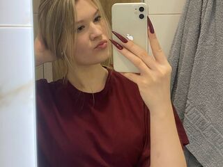topless webcam girl Bloryjon
