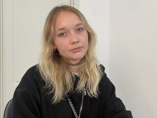 girl cam free BonnieRad