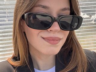 naked camgirl masturbating with dildo BonnieWalton