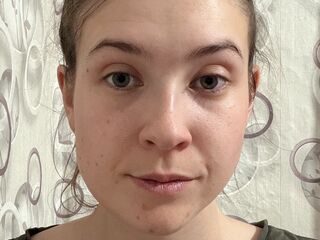 beautiful camgirl BuenaRiblet