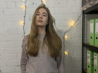 masturbating webcamgirl CameronSicinski