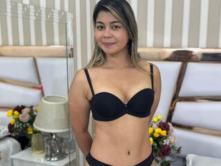 nude webcam girl photo CarlyJoness