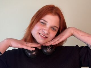 camgirl chat room ChiaPreuitt