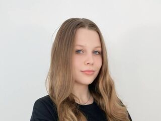 cam girl picture ChristianeSivie