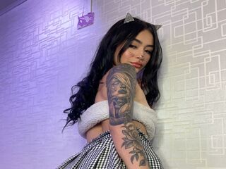 cam girl masturbating CloeMartini