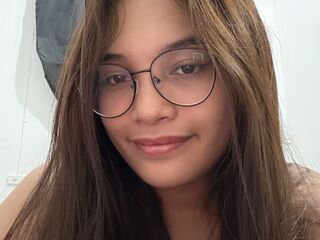 naked webcamgirl video CutieGly