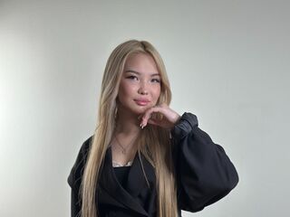 naughty camwhore DaphneBaczewski