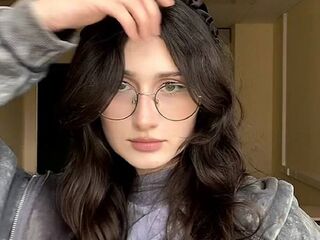 naked camgirl picture DianneBrowie