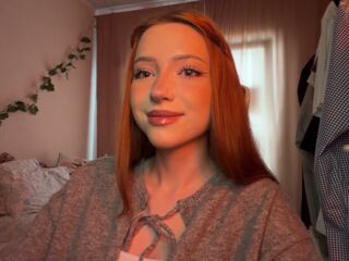 camwhore shaving pussy DianniLinell