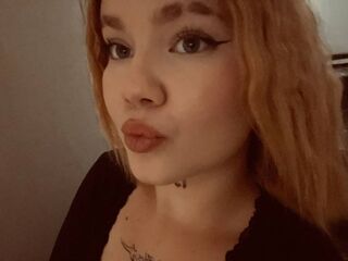 naughty cam girl fingering shaved pussy DorisHall