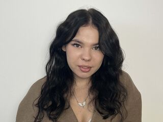topless webcam girl EmaRushlow