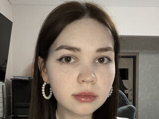 hot naked webcam girl EmiliRoyzi