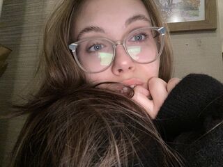 girl cam EmilyLoven