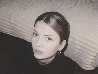 nude cam girl photo GenaBaillargeon