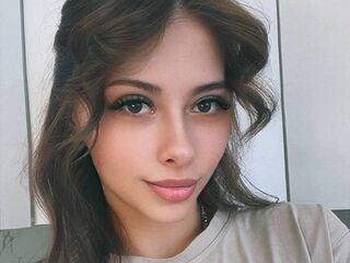 naked webcamgirl photo GigiTijerino