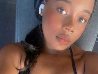 cam girl showing tits GrasyBenty