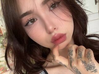 topless camgirl IngerHeffernan