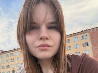 naked girl with webcam fingering IsabelBrunjes