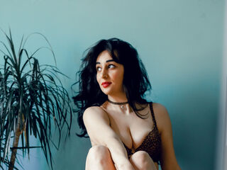 naughty camgirl masturbating with vibrator KamillaAlmas