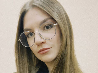 naked girl with webcam fingering pussy KaraTribley