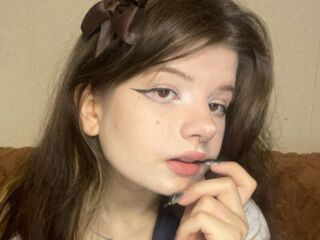 naughty cam girl fingering pussy KarolynBerendzen
