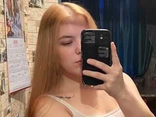 adultcam picture KarrieAnesi