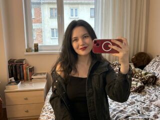 free live chart room KeliCollymore