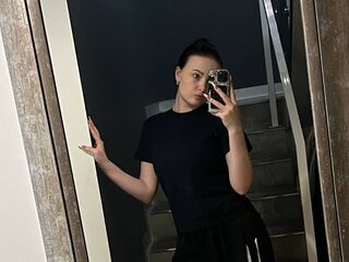 live teaser cam KiraBentley