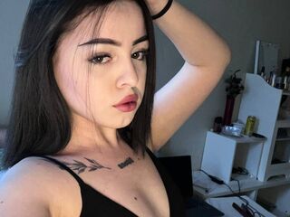 camslut webcam video KitaTomson