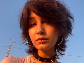 nude cam LatoshaZayicek